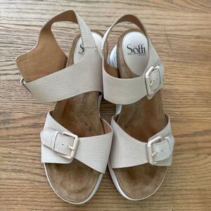 Sofft Charday Womens Wedge Sandals Beige Size 9 M